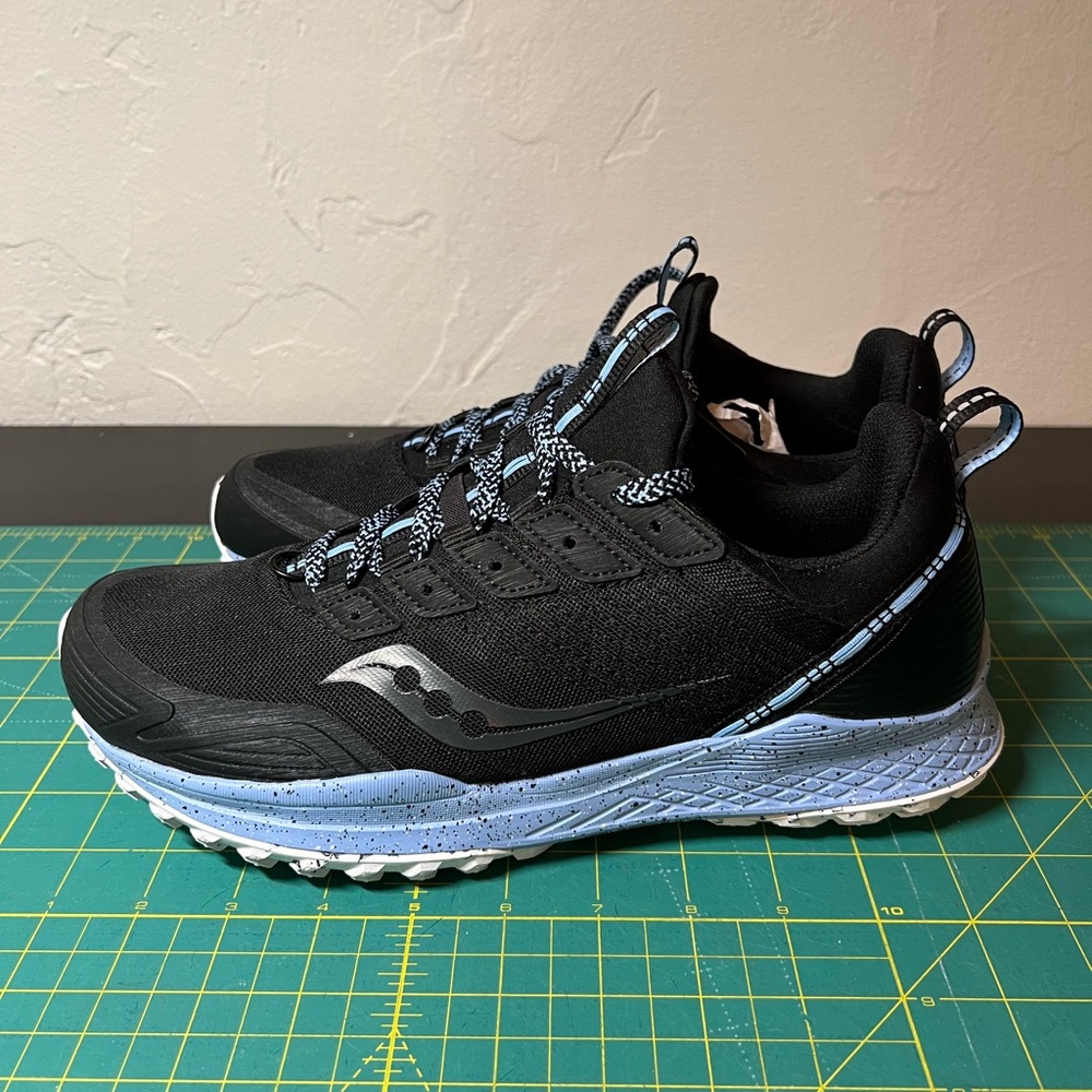 Saucony Mad River Tr Trail Runners size 10